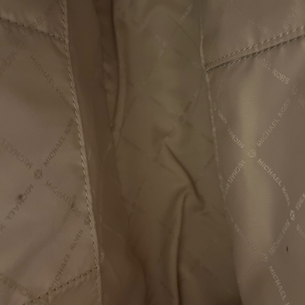 Michael Kors Beige and Gold Logo Tote used good condition - Picture 5 of 12
